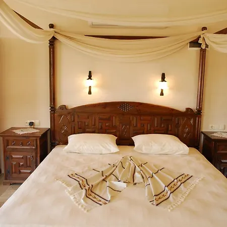 Villa An Unspoilt Setting, Luxurious Surroundings And A Warm, Personal Welcome