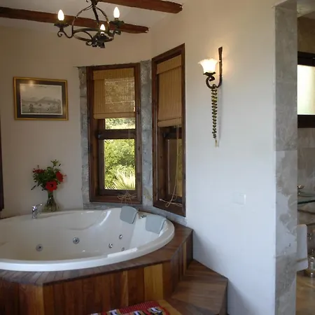 Villa An Unspoilt Setting, Luxurious Surroundings And A Warm, Personal Welcome Faralya